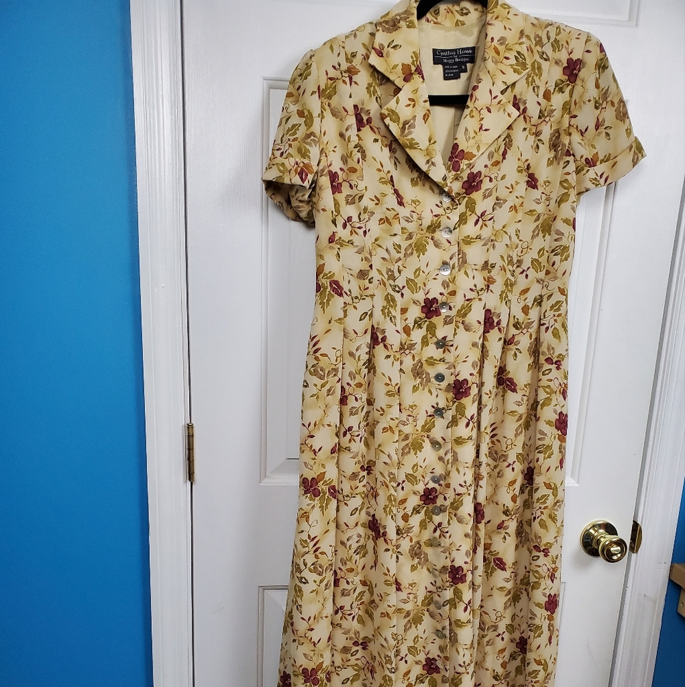 Cynthia Howie Size 8 Maxi Dress